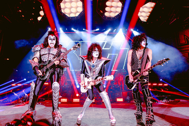 Gene Simmons ne isključuje mogućnost da će Kiss nastaviti postojati i nakon završetka oproštajne turneje