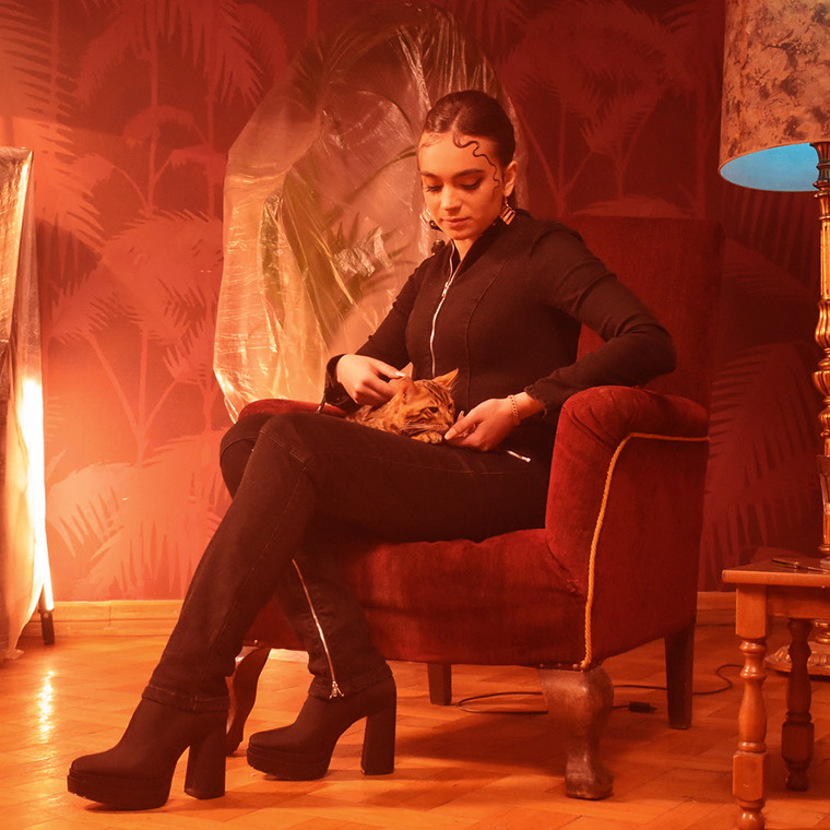 Kaleido Music predstavlja novu rap/trap izvođačicu Emu