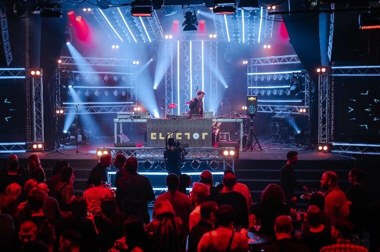 Live DJ show na partyju dodjele nagrada ELECTOR oduševio publiku - veterani Ivna Ji i Petar Dundov dvostruko nagrađeni