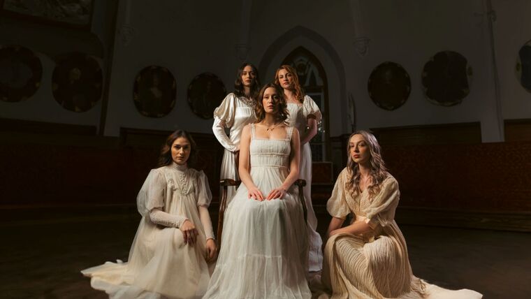 Nakon kratke pauze, varaždinska kantautorica Fani Solomun vraća se s novim autorskim singlom