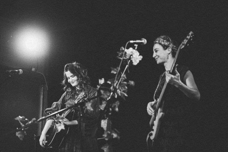 Nina Romić i Jelena Galić donose glazbenu magiju na Scenu Amadeo