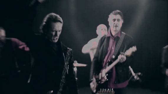 Psihomodo Pop VAMPIRskim pozdravom zaključuje 2020.!