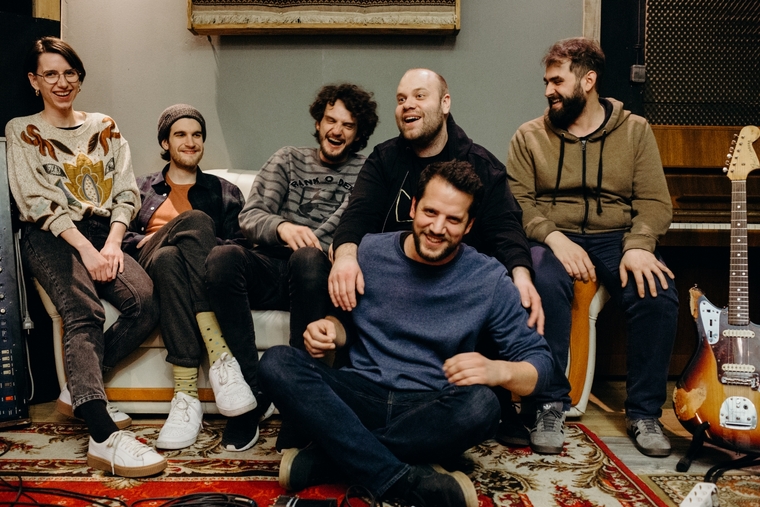 Bend Trokut objavio je novi studijski album  