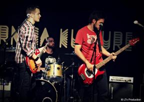 Navarro najavljuje EP