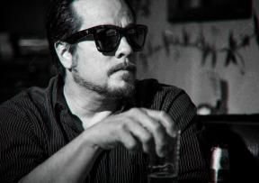 Osvoji upad na koncert Johna Garcie - podjeljeno