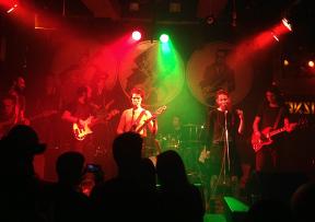 Barbari i Vikend Revolucija u Ksetu