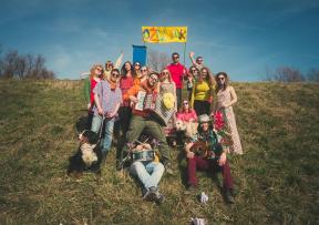 Miki Solus pjeva o Ožujku u novom spotu