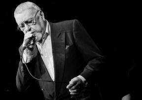 Jimmy Stanić večeras u vrtu Vintage Industrial Bara