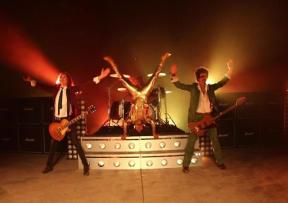 Pogledajte novi spot grupe The Darkness