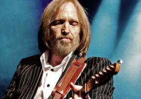 Poslušajte dosad neobjavljenu pjesmu Toma Pettyja