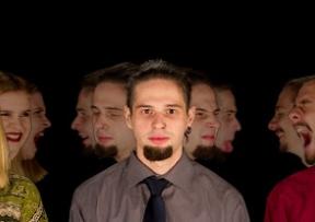 Eksperimentalni prvijenac Holographic Human Elementa