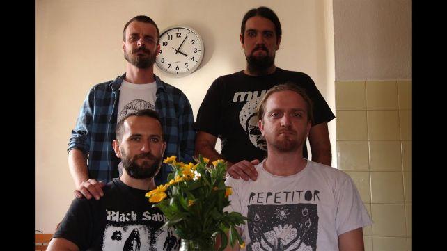 Sami sa sobom: M.O.R.T.