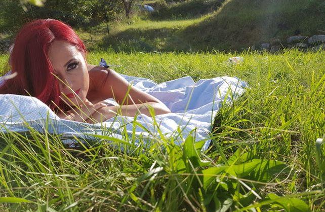 Nikolina Tomljanović predstavila spot za pjesmu 