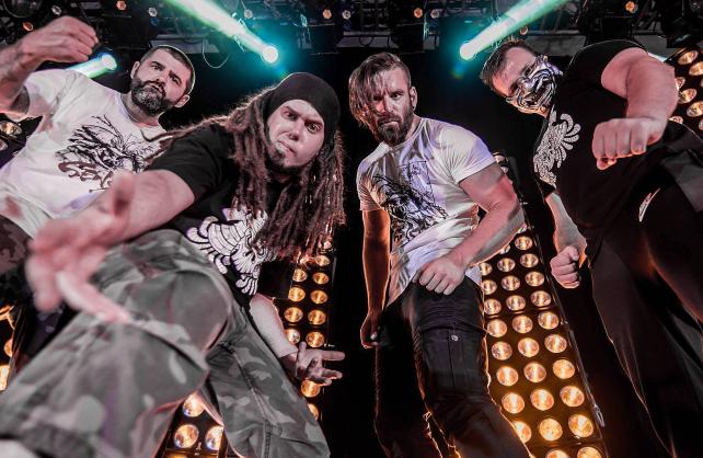 Novosadski ragga metal sastav Senshi objavili su debi album za japansku kuću Hi-PLY Records.