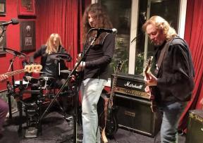 Članovi Metallice, Foo Fightersa i Iron Maidena oformili supergrupu?