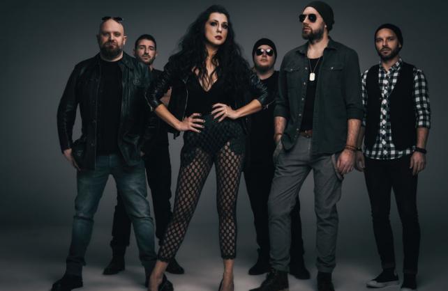 Bang Bang - kako se u kasnonoćnim satima postaje Superstar?