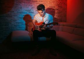 PREMIJERA: David Magdić - 