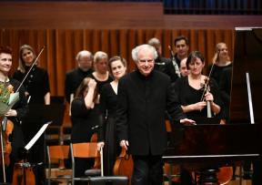 Sir Andrasa Schiffa i Orkestar doba prosvjetiteljstva zagrebačka publika odslušala u jednom dahu