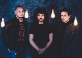 Makedonski rokeri The Backdoor Band predstavljaju novi spot