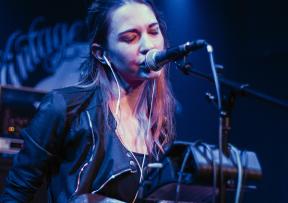 Novi singl i videospot Sare Renar - 