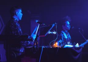 Mračna post-punk atrakcija She Past Away uvela Boogaloo u trans