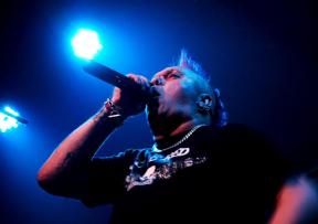 Kaos u Vintage Industrialu