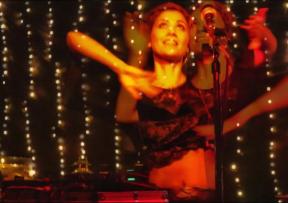 Akleinu Makebu slušali bismo na svim božićnim playlistama, a nije božićna pjesma!