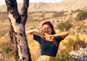 Akleina zelena himna „Zovi ju mama“ napokon ima video – i to kakav!