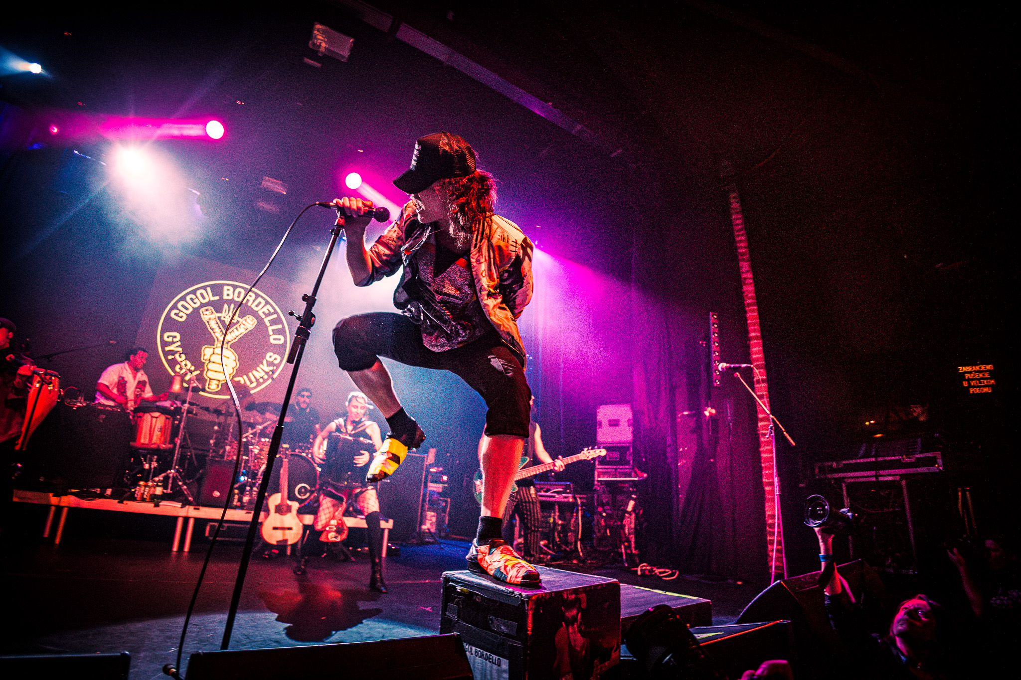 gogol-bordello-&copy;-filip-bu&scaron;ić-30-09-25-2